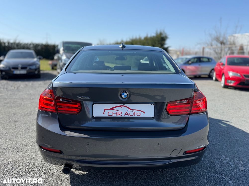BMW Seria 3 320d xDrive - 26