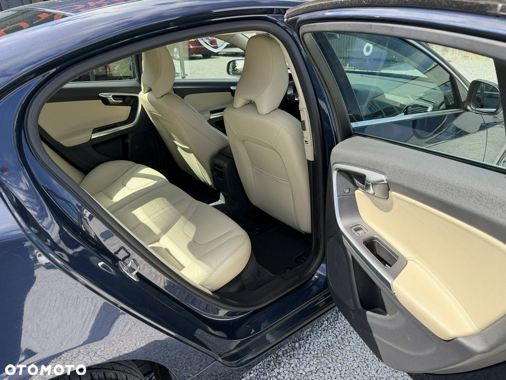 Volvo S60 - 31