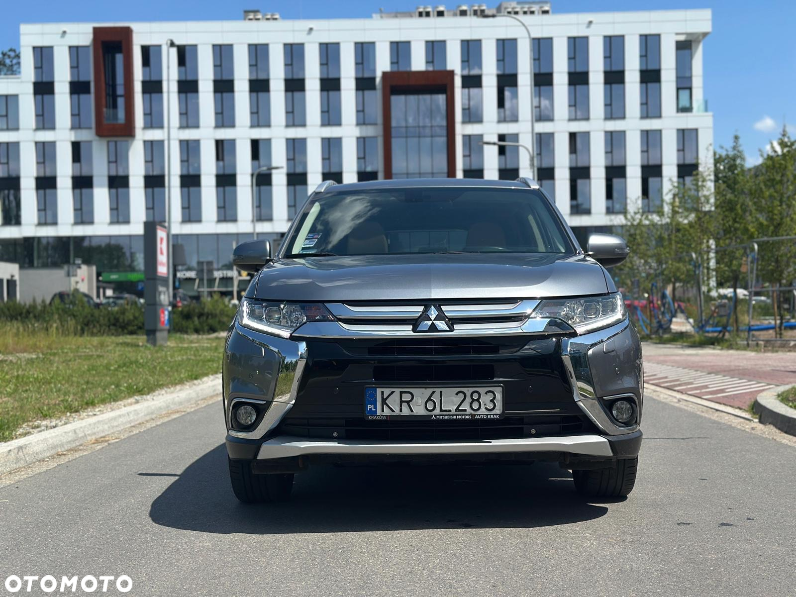 Mitsubishi Outlander 2.0 Intense + Navi 4WD CVT - 2