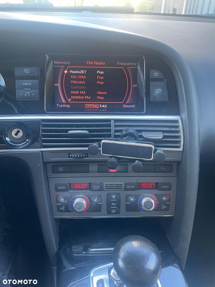 Audi A6 - 6