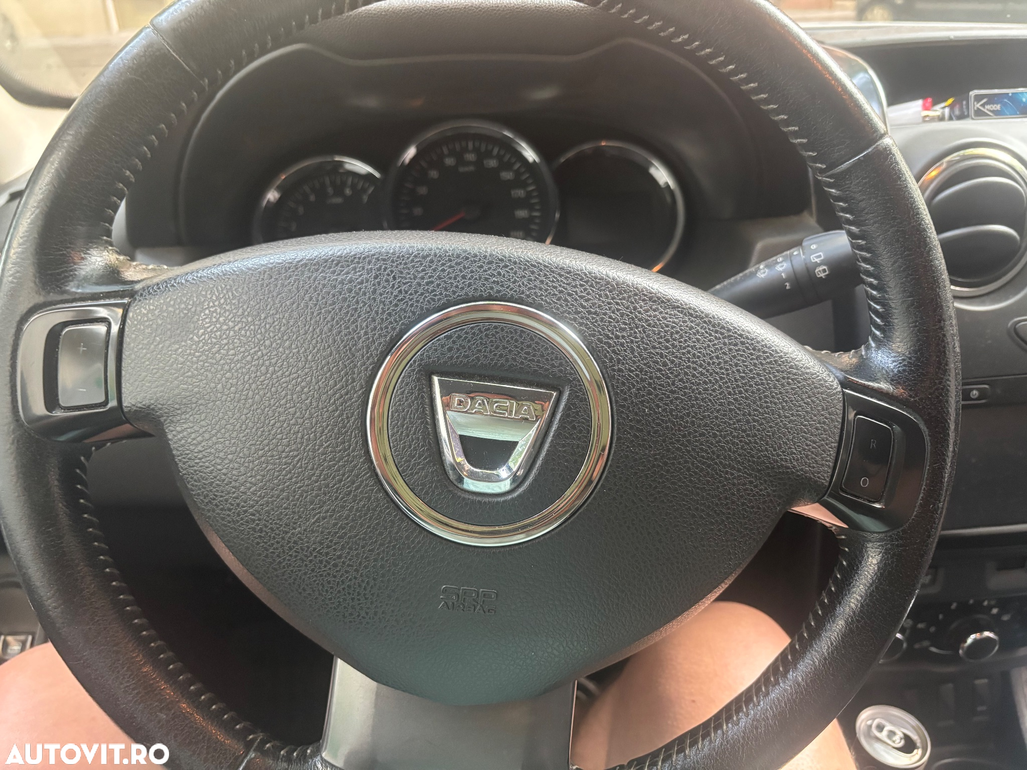 Dacia Duster 1.5 dCi 4x2 Laureate - 10