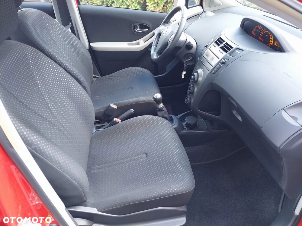 Toyota Yaris 1.0 Terra - 7