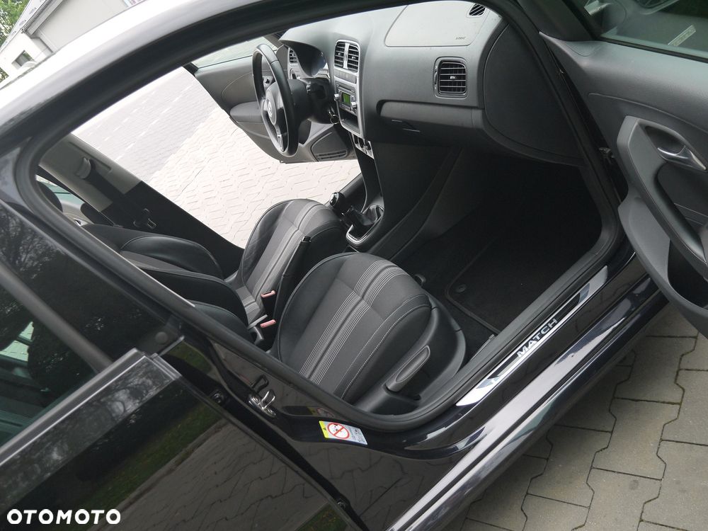 Volkswagen Polo 1.2 MATCH - 12