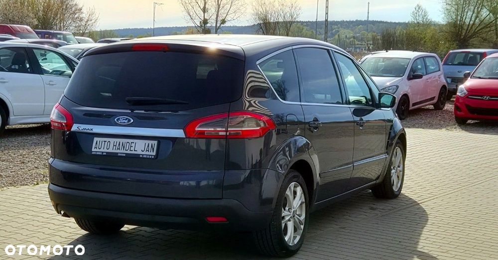 Ford S-Max - 14