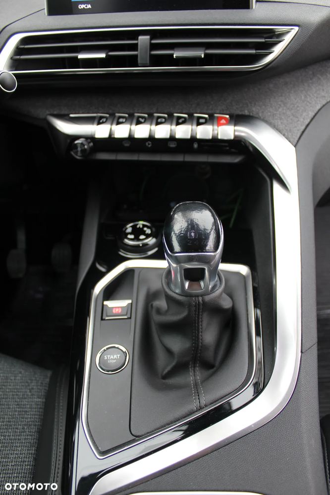 Peugeot 3008 1.2 PureTech Active - 33