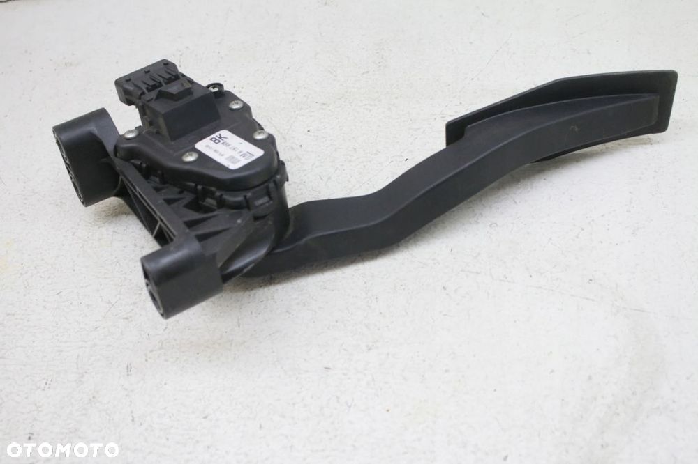 pedał gazu Opel Astra H 1.9 - 3