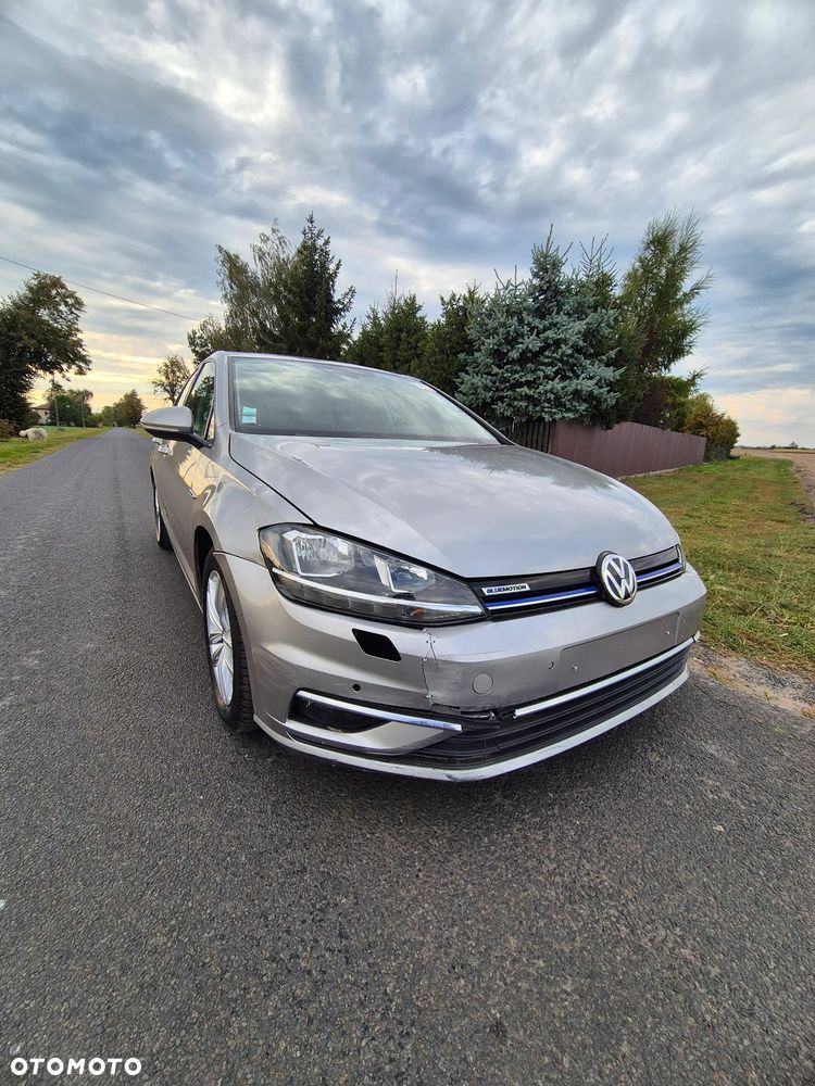 Volkswagen Golf 1.5 TSI BlueMotion ACT DSG Comfortline - 27