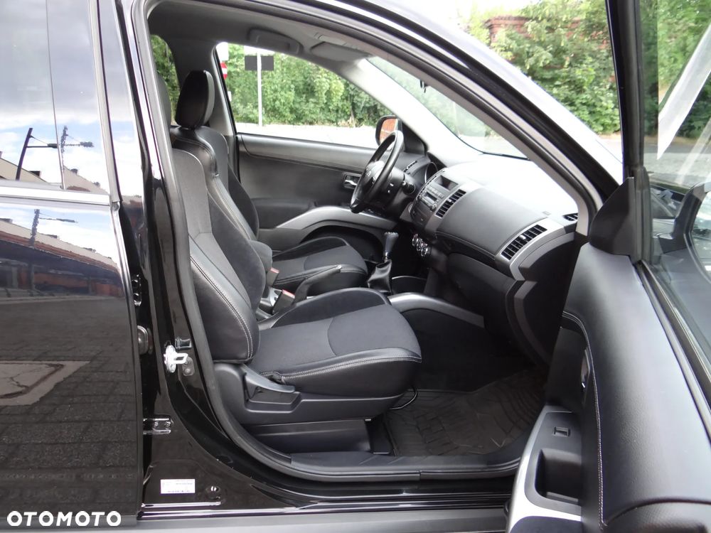 Mitsubishi Outlander 2.0 2WD Edition - 19