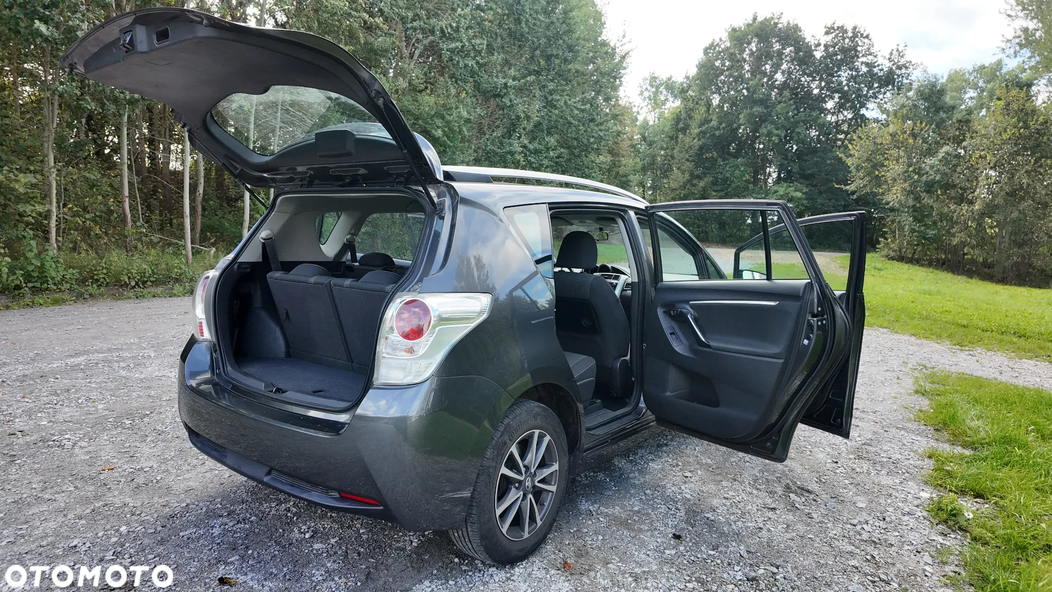 Toyota Verso 1.8 Prestige 7os - 23