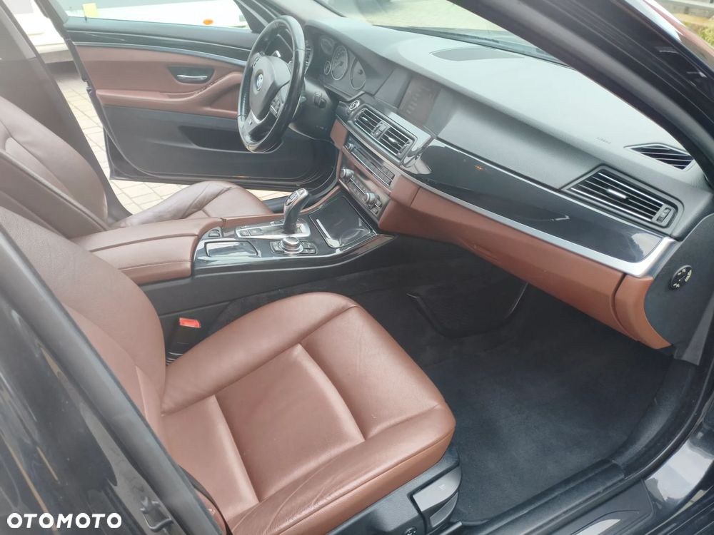 BMW Seria 5 520d Touring - 19