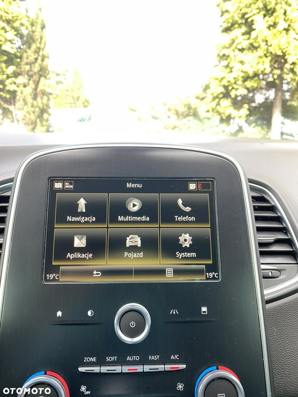 Renault Grand Scenic - 20