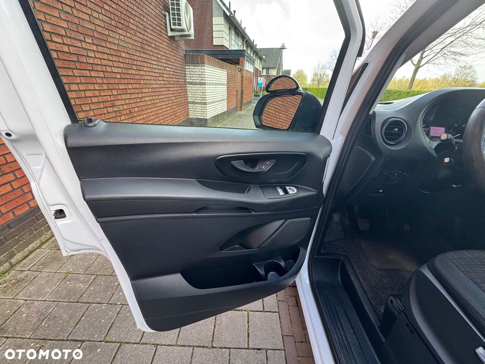 Mercedes-Benz Vito - 16