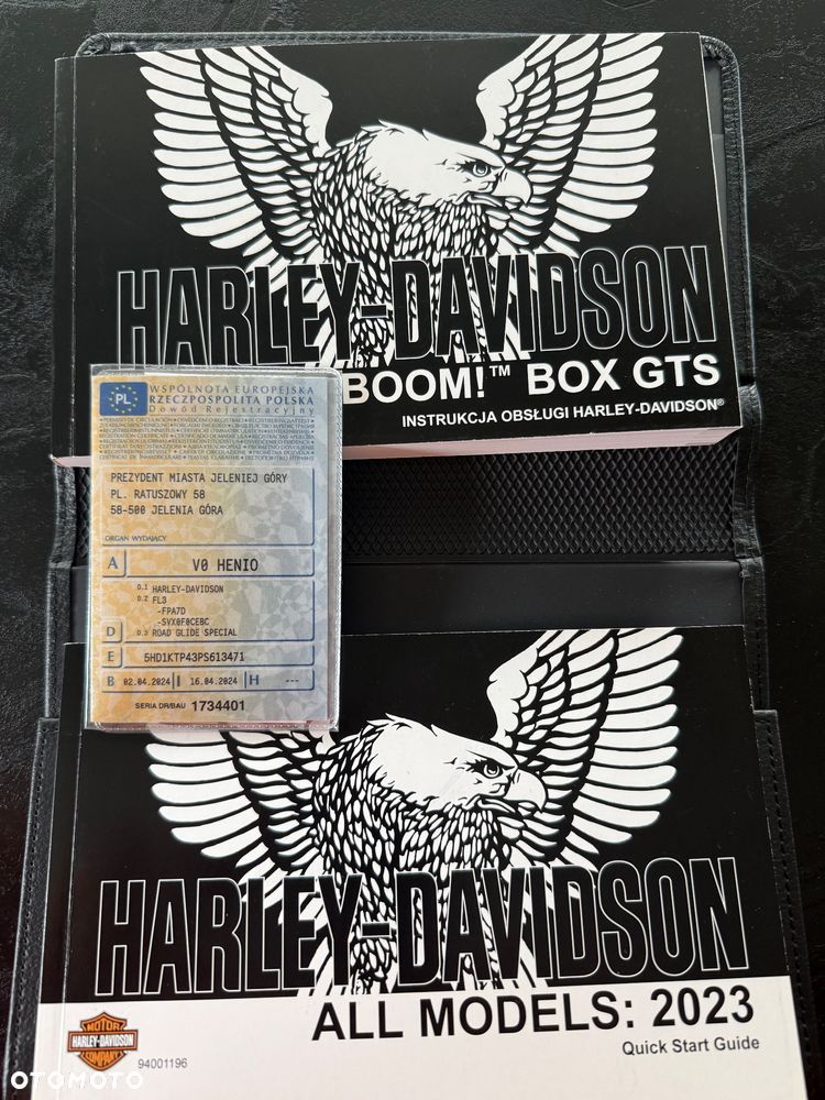 Harley-Davidson Touring Road Glide - 2