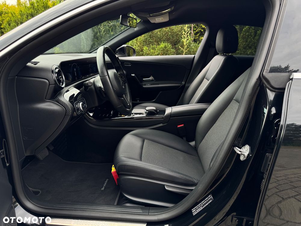 Mercedes-Benz CLA 200 d 8G-DCT Progressive - 20