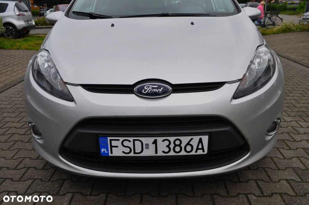 Ford Fiesta 1.25 Ambiente EU5 - 30