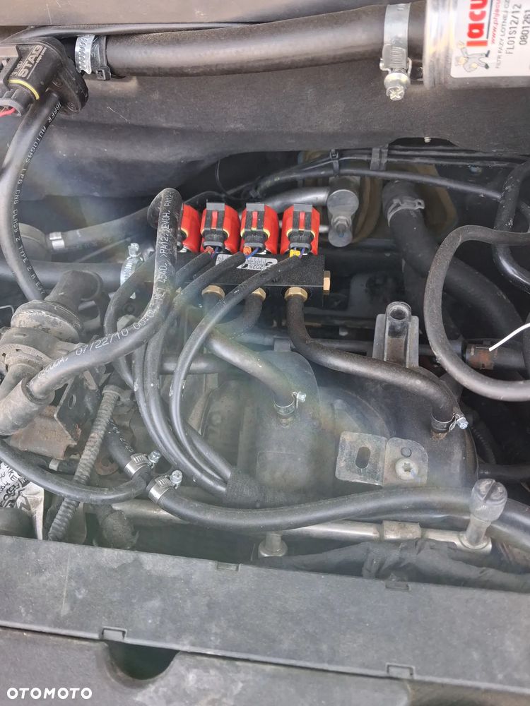 Chevrolet Cruze 1.6 LS - 11