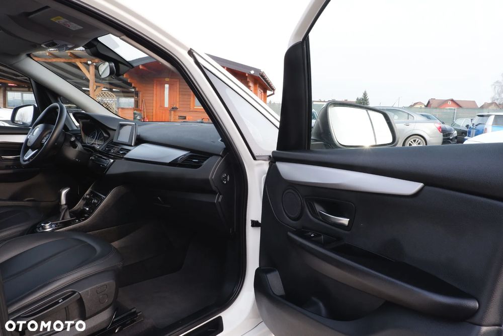 BMW Seria 2 216d Advantage - 3
