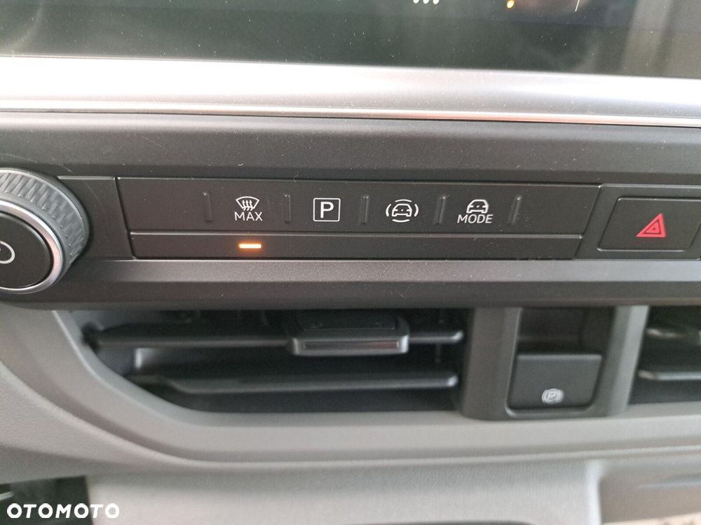 Volkswagen Transporter Furgon L1H1 - 15