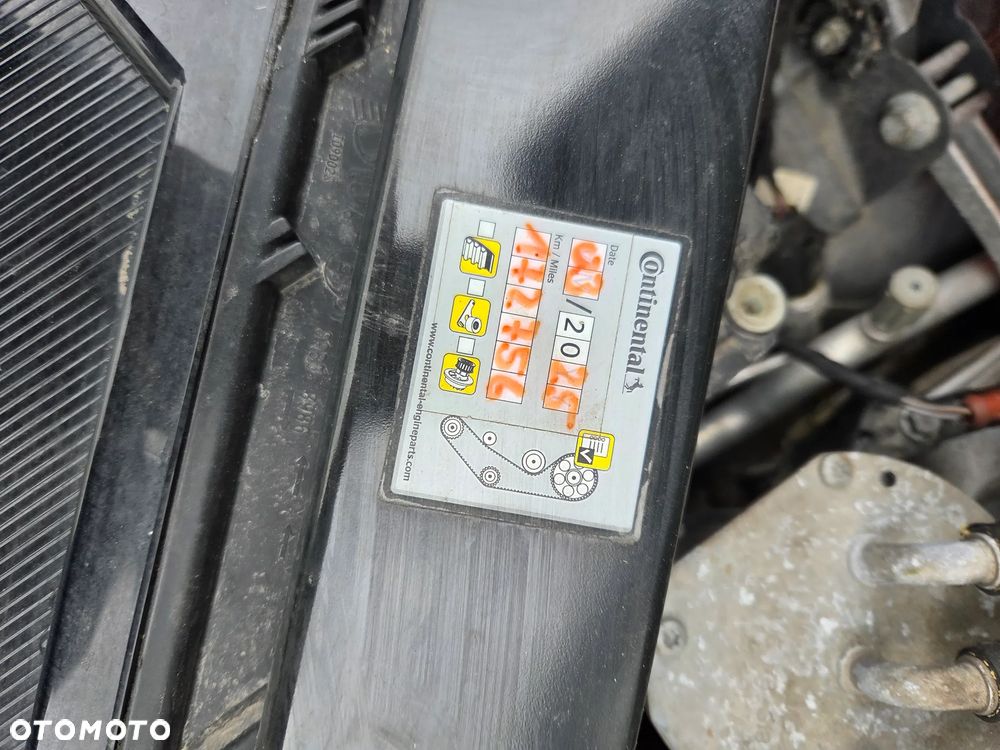 Volkswagen Touran - 13