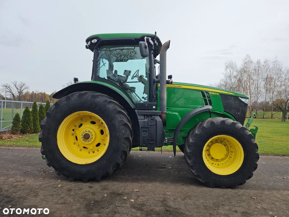John Deere 7260R - 8