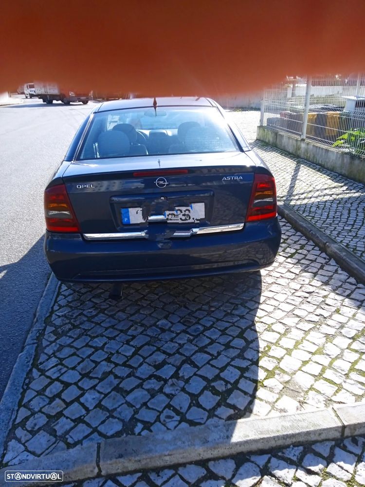 Opel Astra Coupe 1.8 16V - 4