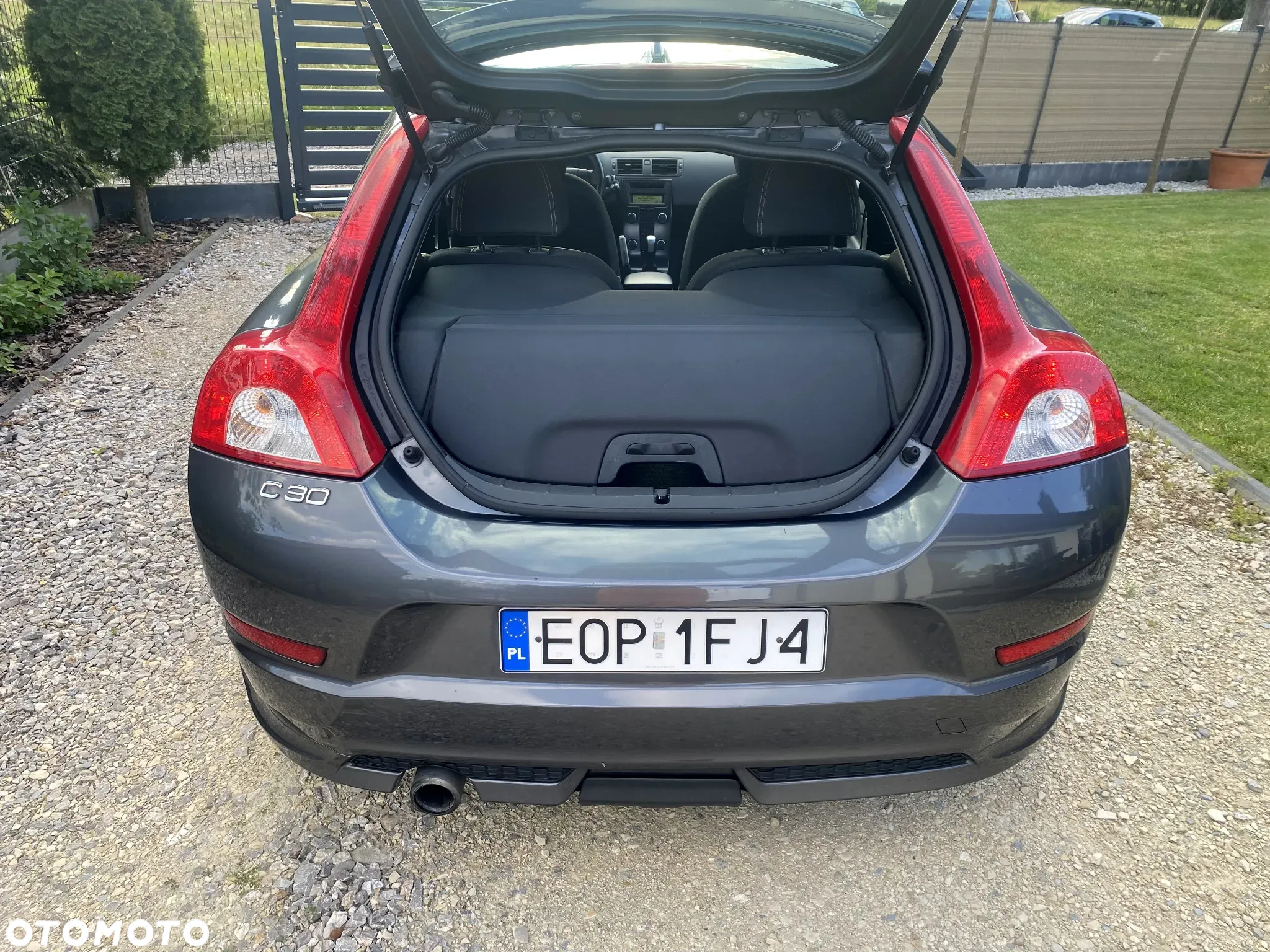 Volvo C30 D2 R-Design - 14