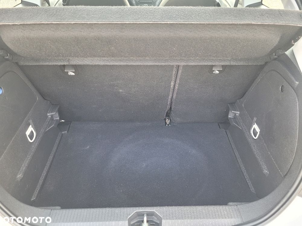 Opel Corsa 1.4 16V Color Edition - 12