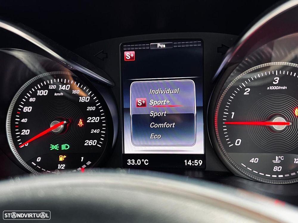 Mercedes-Benz C 220 d Cabrio AMG Line - 30