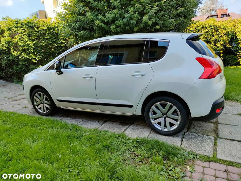 Peugeot 3008 2.0 HDi HYbrid4 - 1