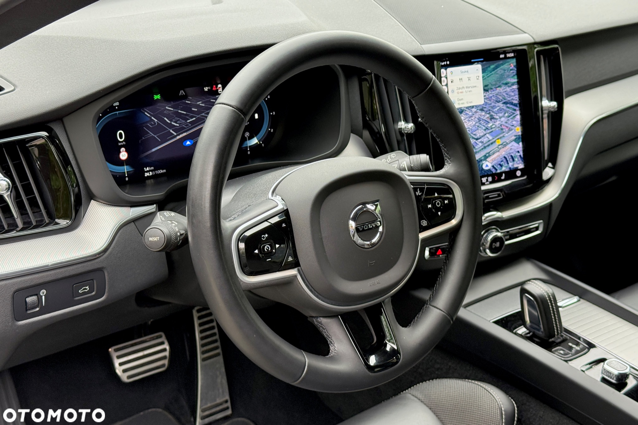 Volvo XC 60 D4 R-Design - 6