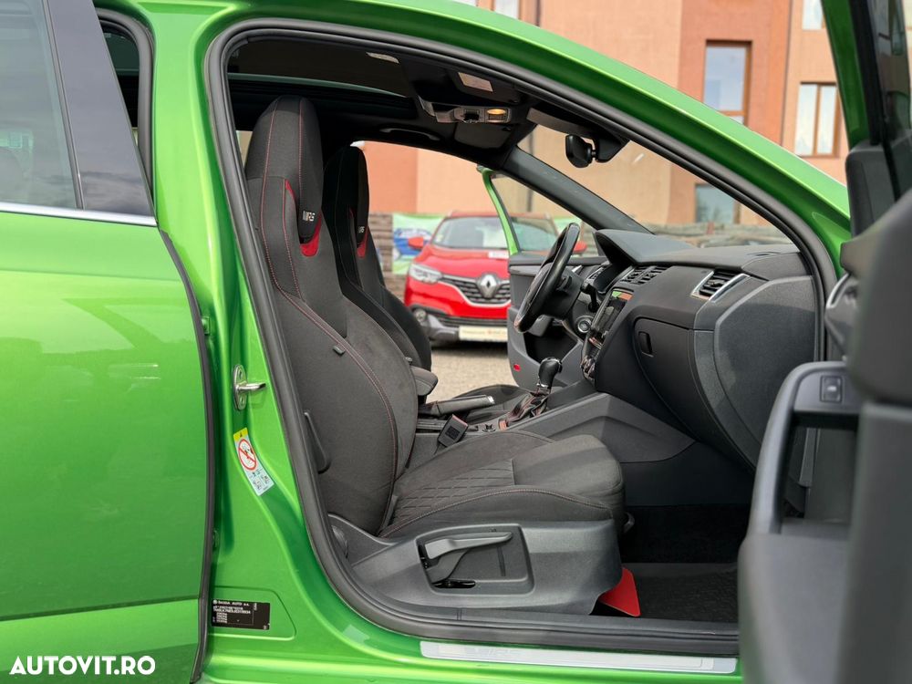 Skoda Octavia 2.0 TDI (Green tec) 4x4 DSG RS - 34