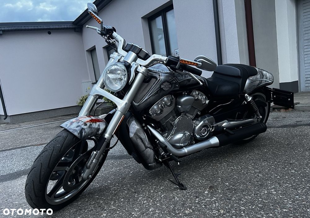 Harley-Davidson V-Rod Muscle - 19