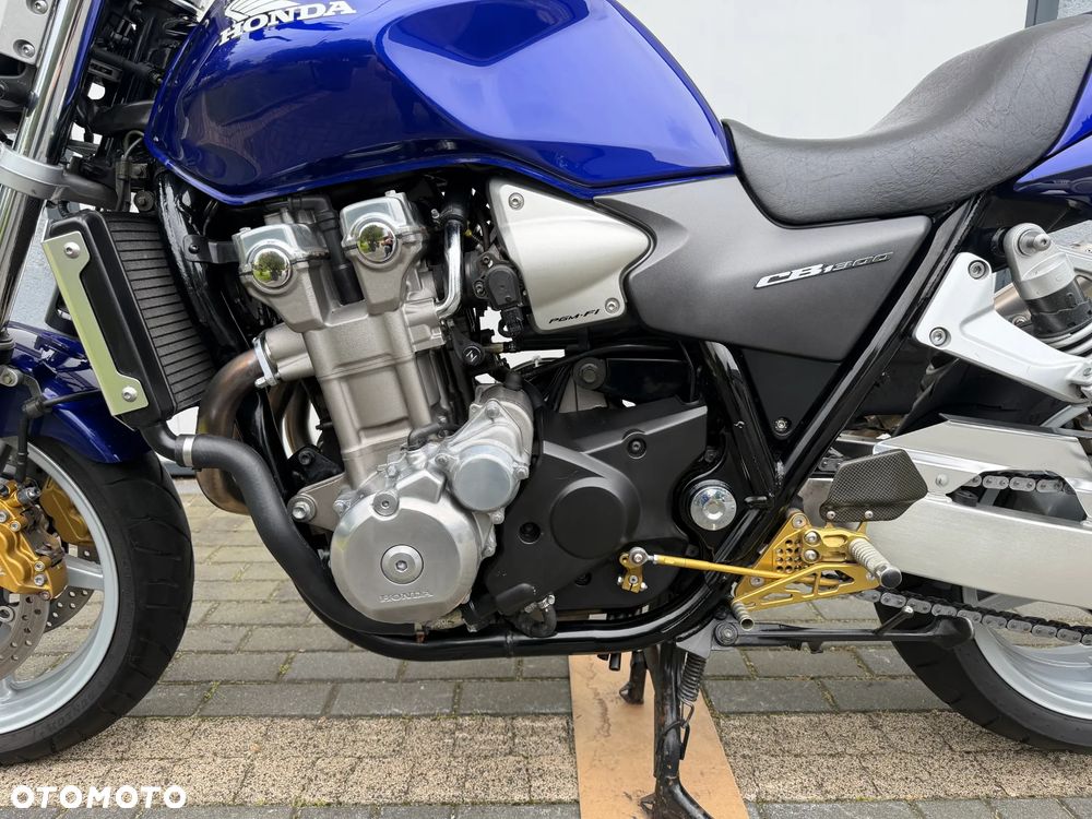 Honda CB - 11