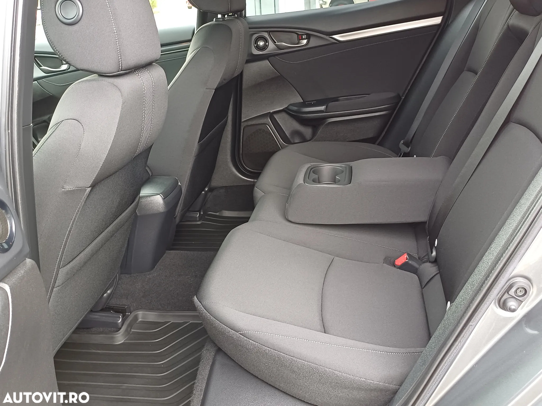 Honda Civic 1.5 VTEC Turbo Sport Plus - 10