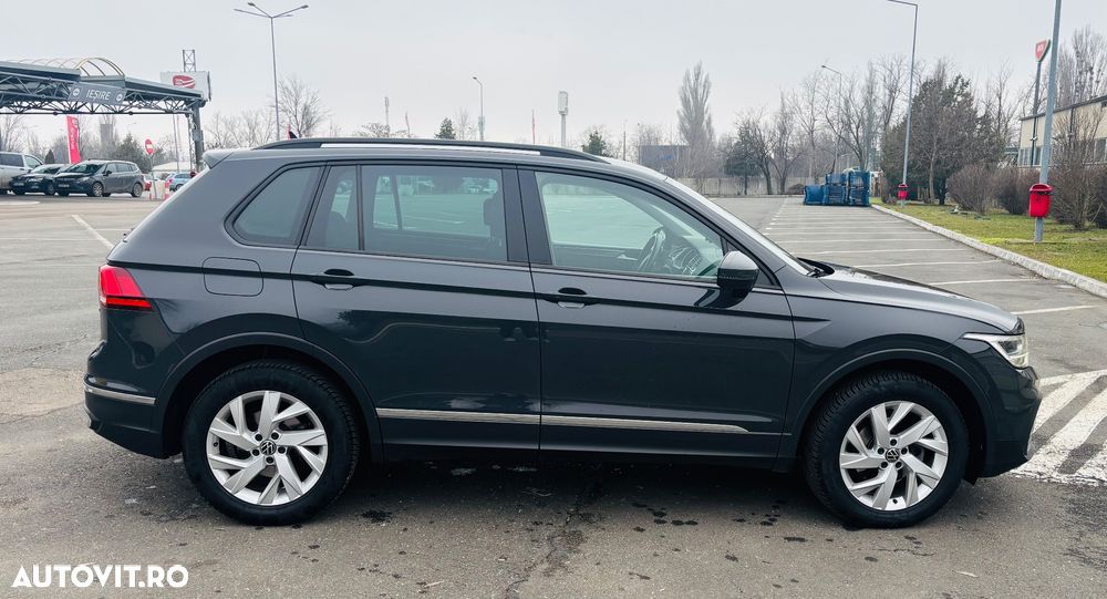 Volkswagen Tiguan 2.0 TDI 4Motion DSG BMT Sport & Style - 3