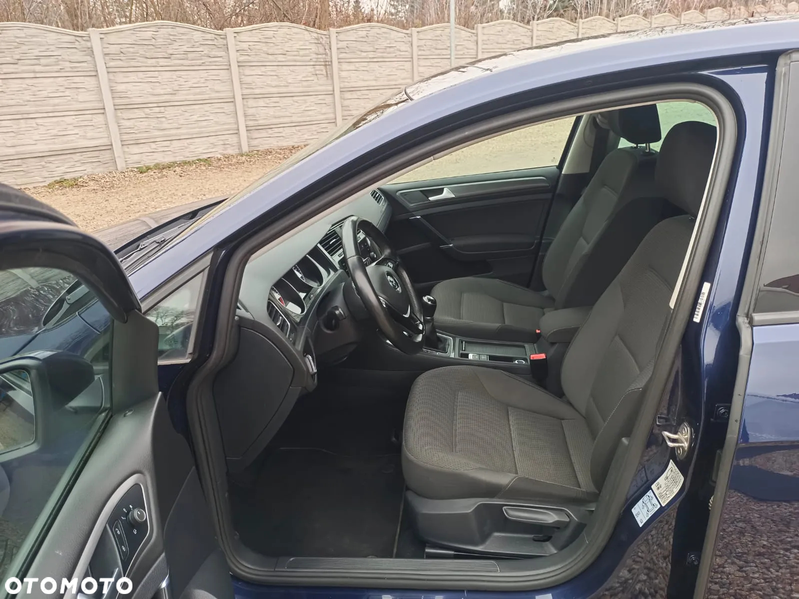 Volkswagen Golf - 16