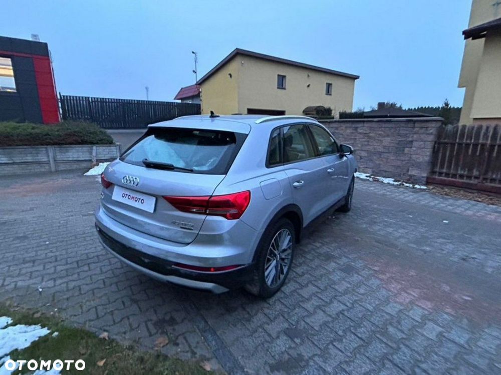Audi Q3 40 TFSI Quattro S tronic - 4