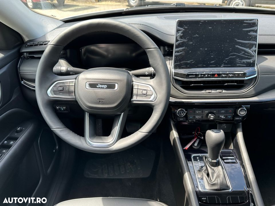 Jeep Compass - 14