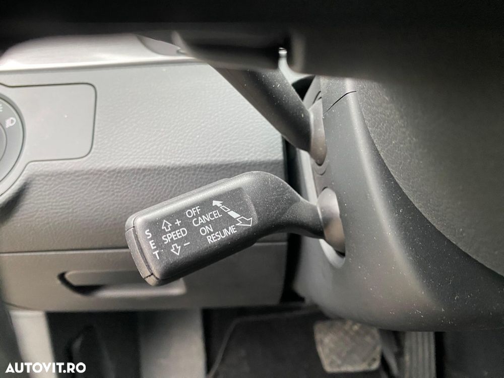 Volkswagen Passat Variant 2.0 Blue TDI DSG SCR Business Edition - 13