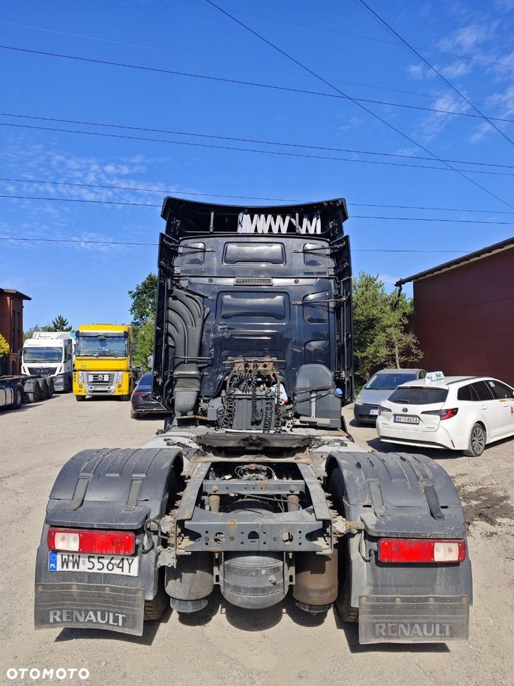 Renault T - 5
