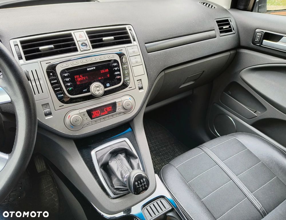 Ford Kuga 2.0 TDCi Titanium S - 15