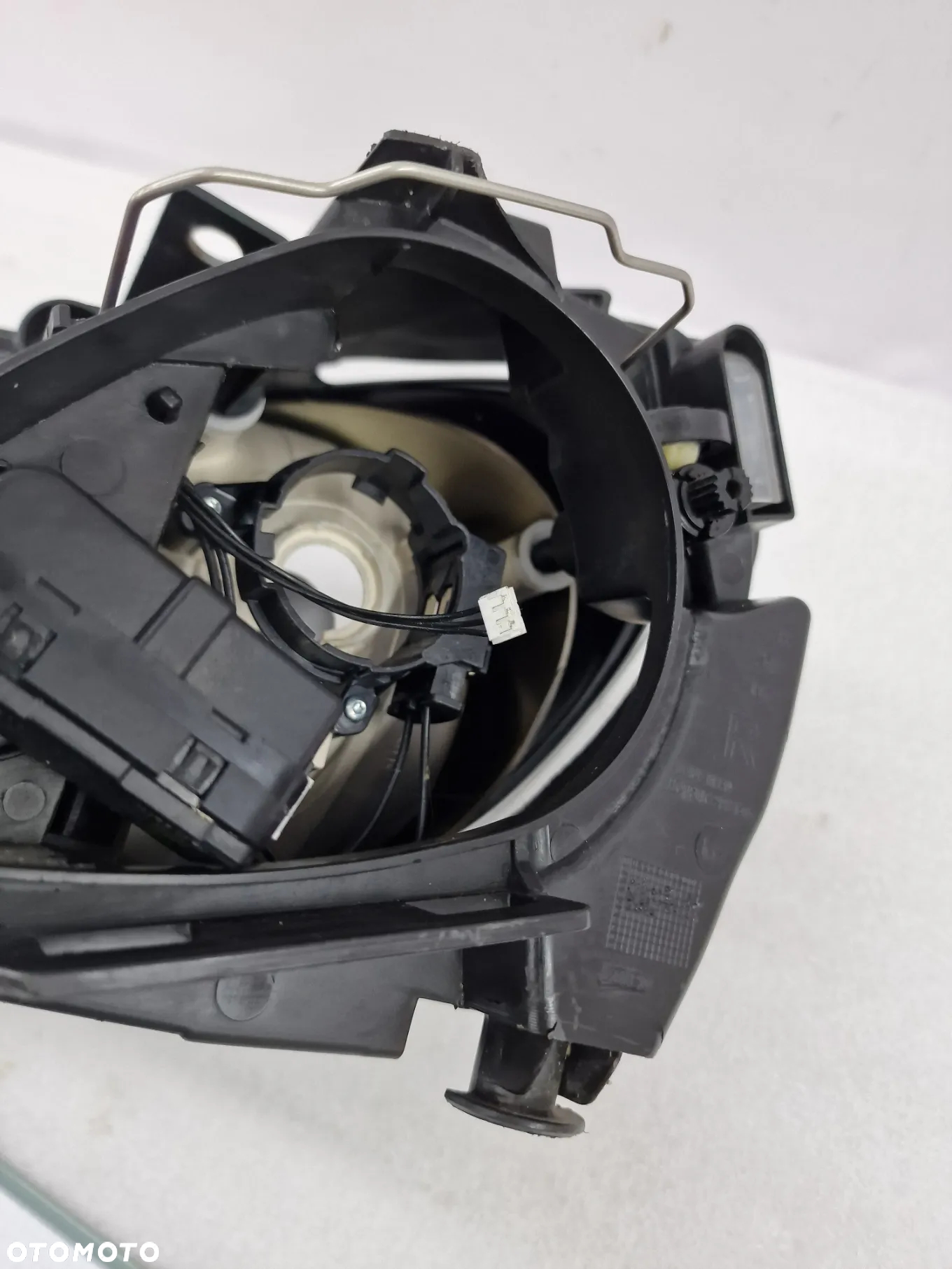 VW GOLF VI 6 5K0 08-12 PRAWA LAMPA PRZEDNIA PRZÓD ŁADNA , NR AUKCJI LA52 - 18