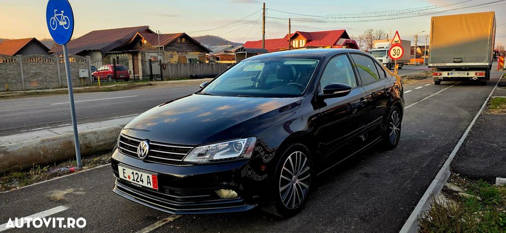 Volkswagen Jetta 2.0 TDI DSG BlueMotion Technologie Allstar - 14