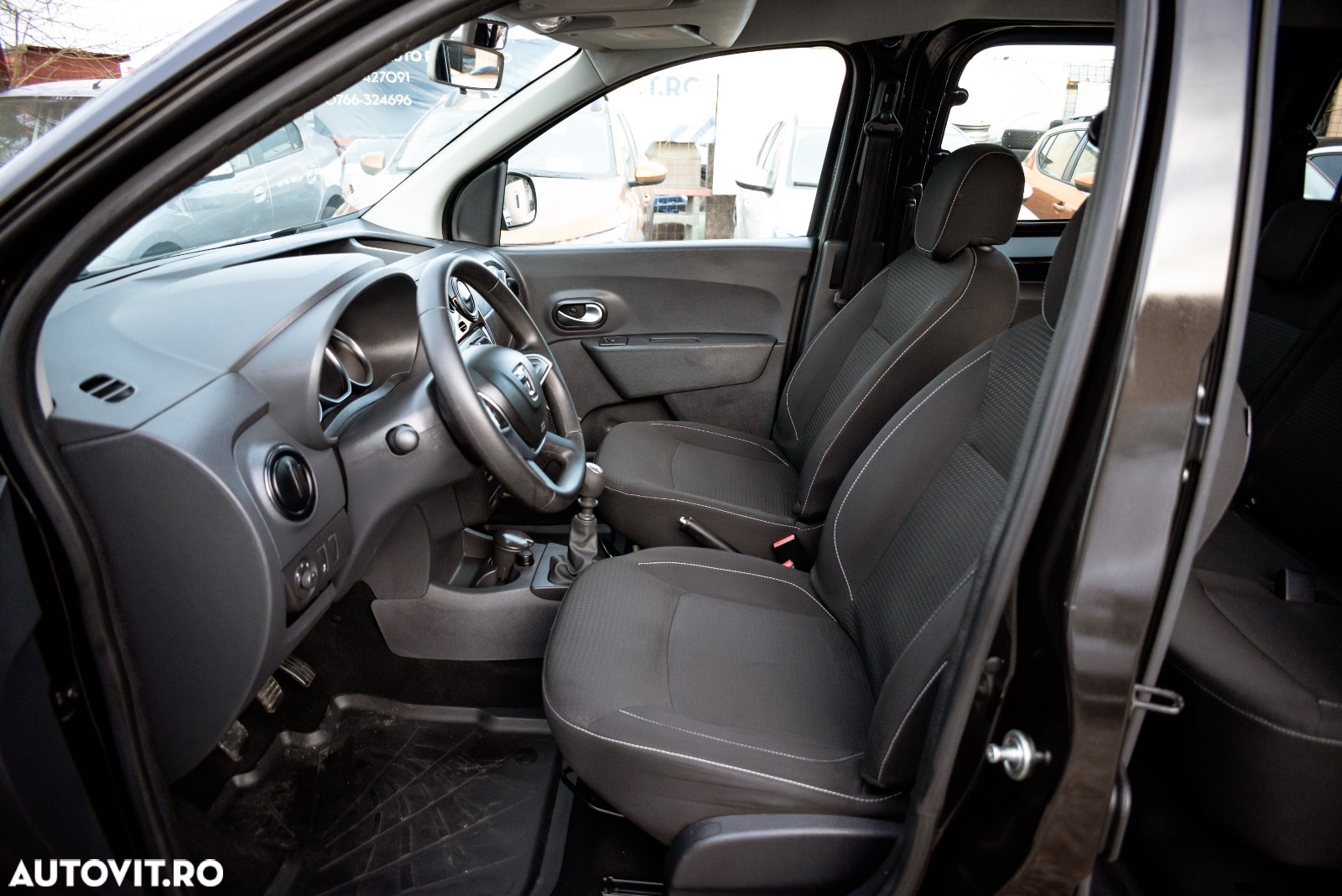 Dacia Dokker 1.5 Blue dCi Laureate - 14
