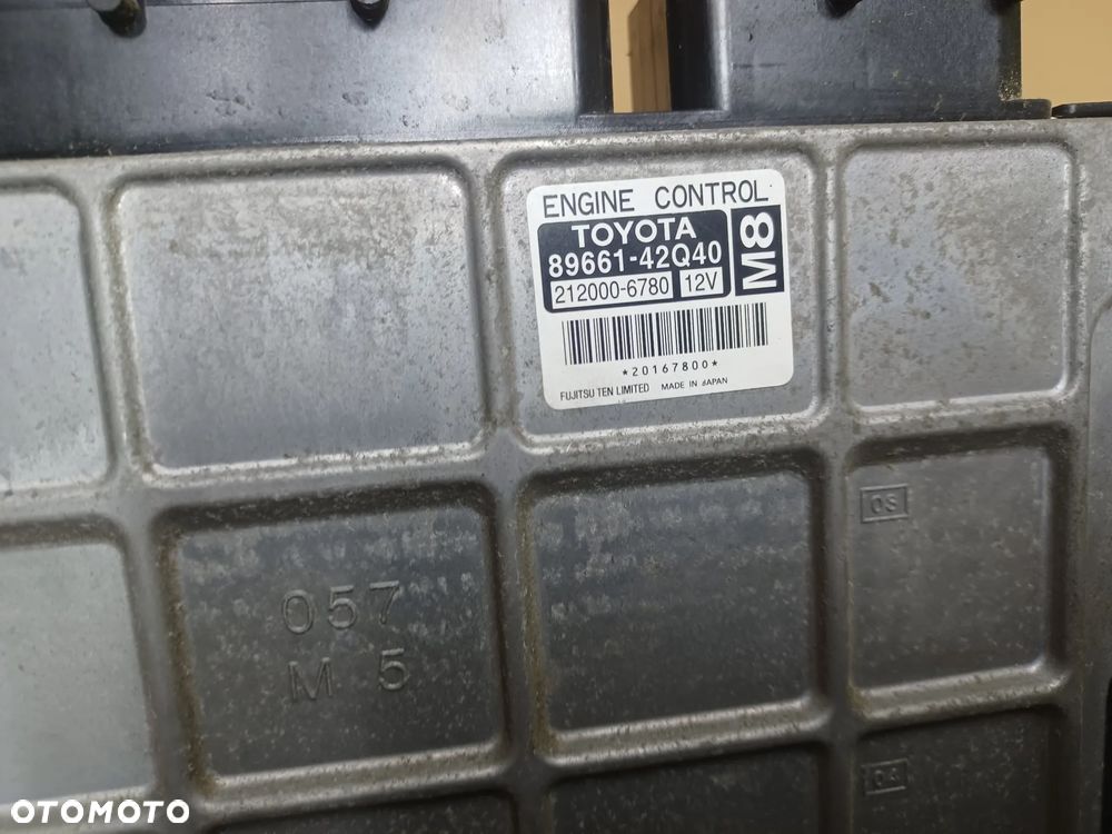 STEROWNIK SILNIKA RAV4 III 2.O VVTI 8966142Q40 - 2