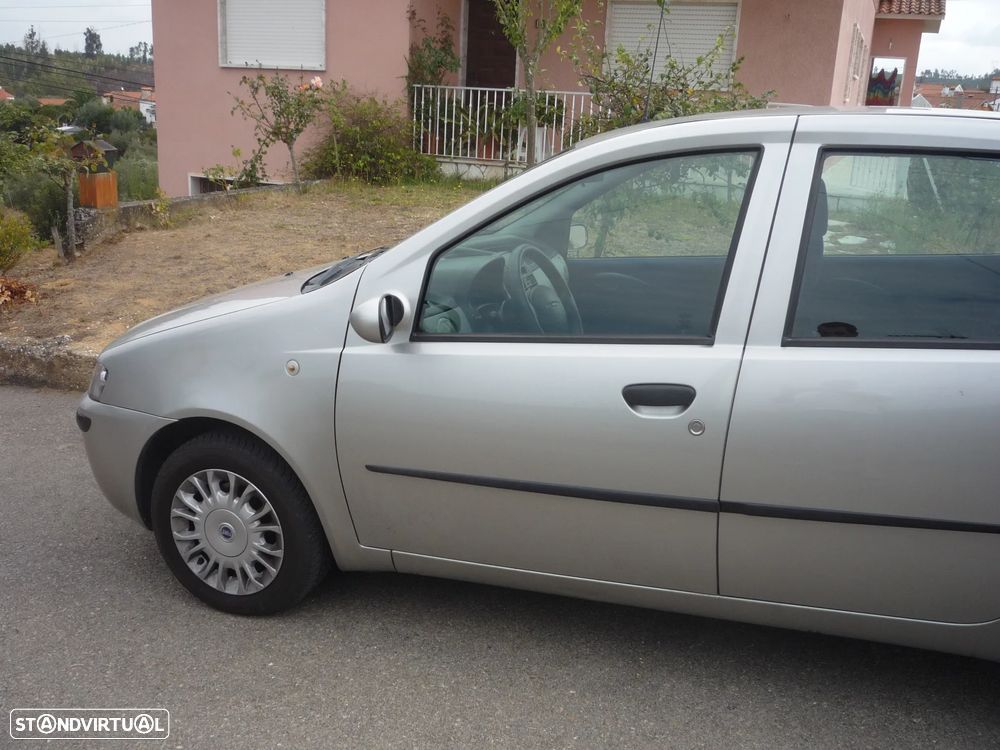 Fiat Punto 1.2 16V HLX - 3