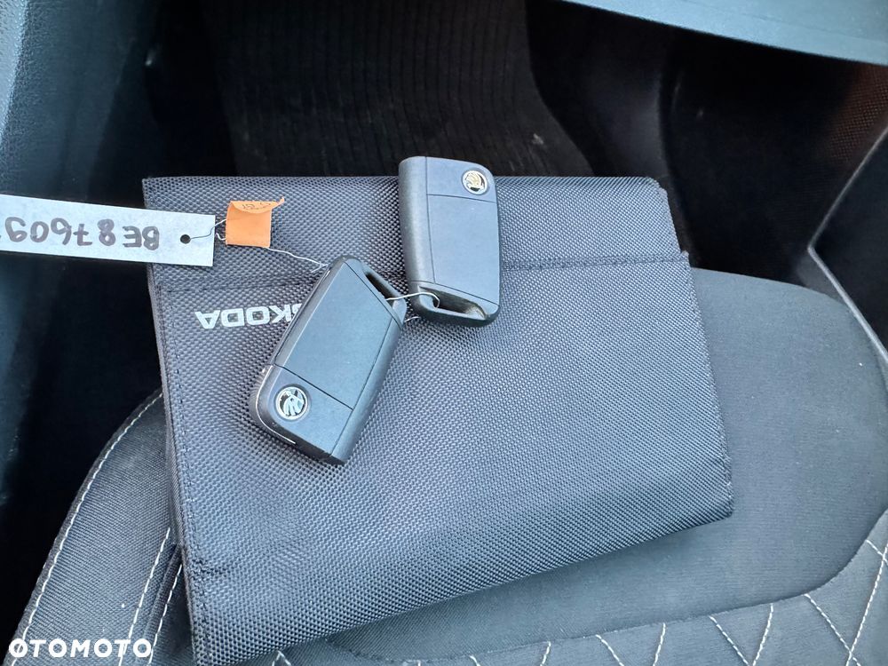 Skoda Karoq 1.5 TSI ACT DSG Sportline - 32