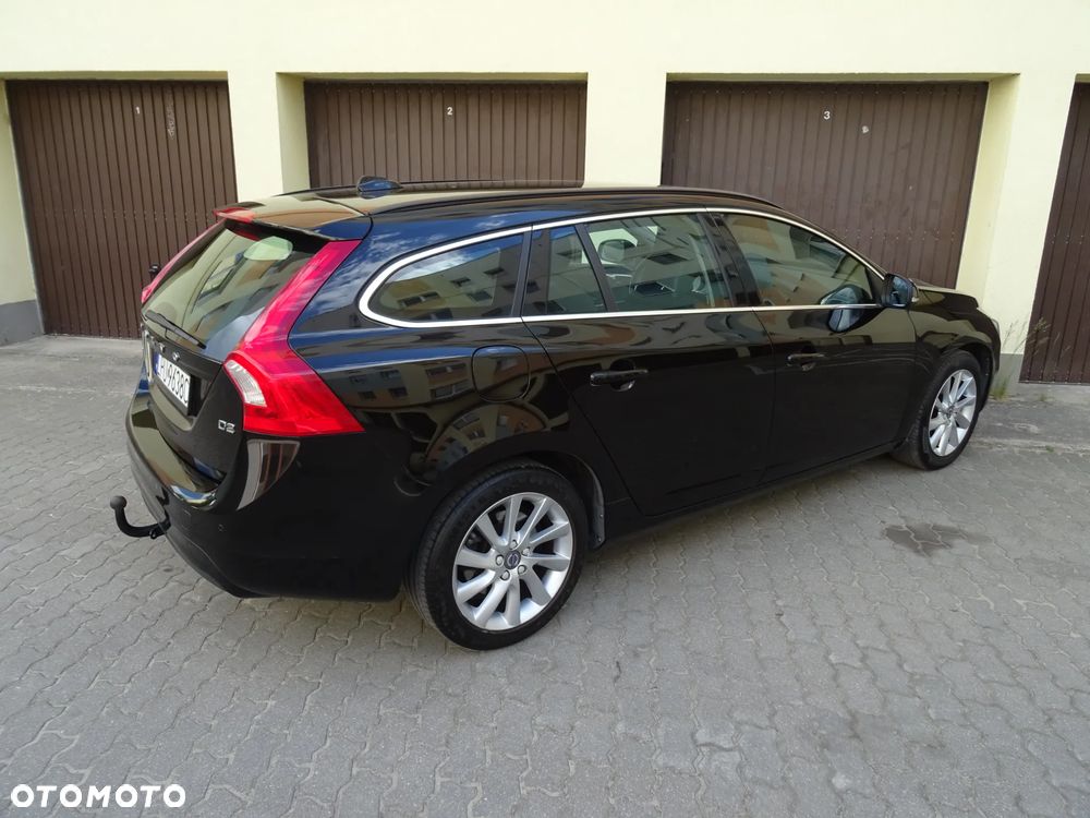 Volvo V60 D2 Drive-E Momentum - 25