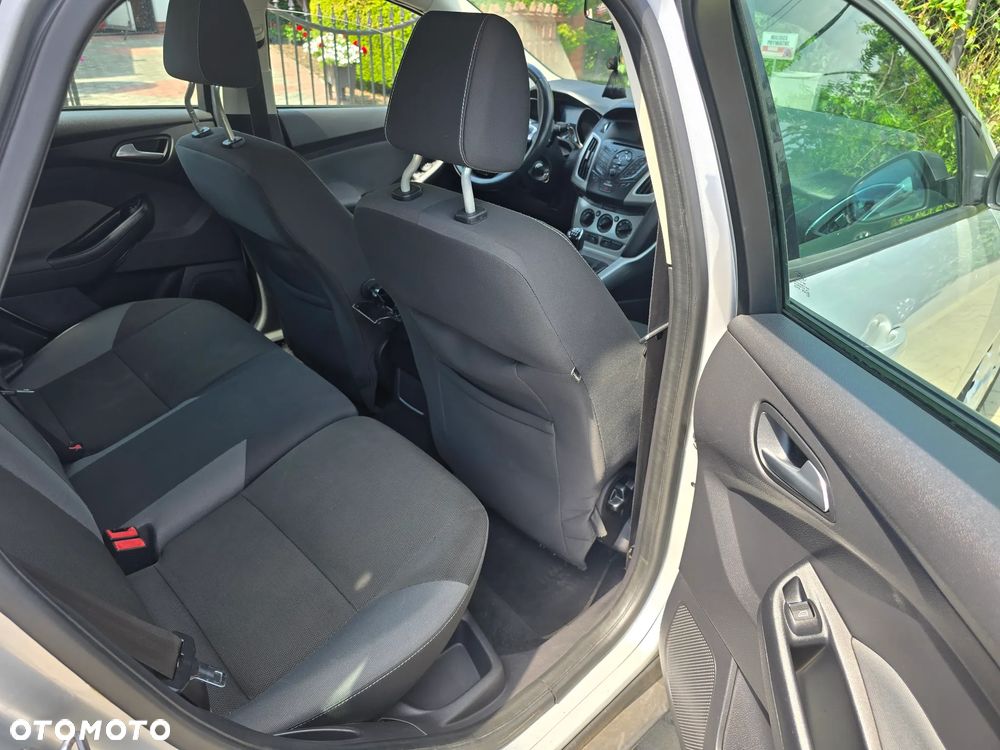 Ford Focus - 10