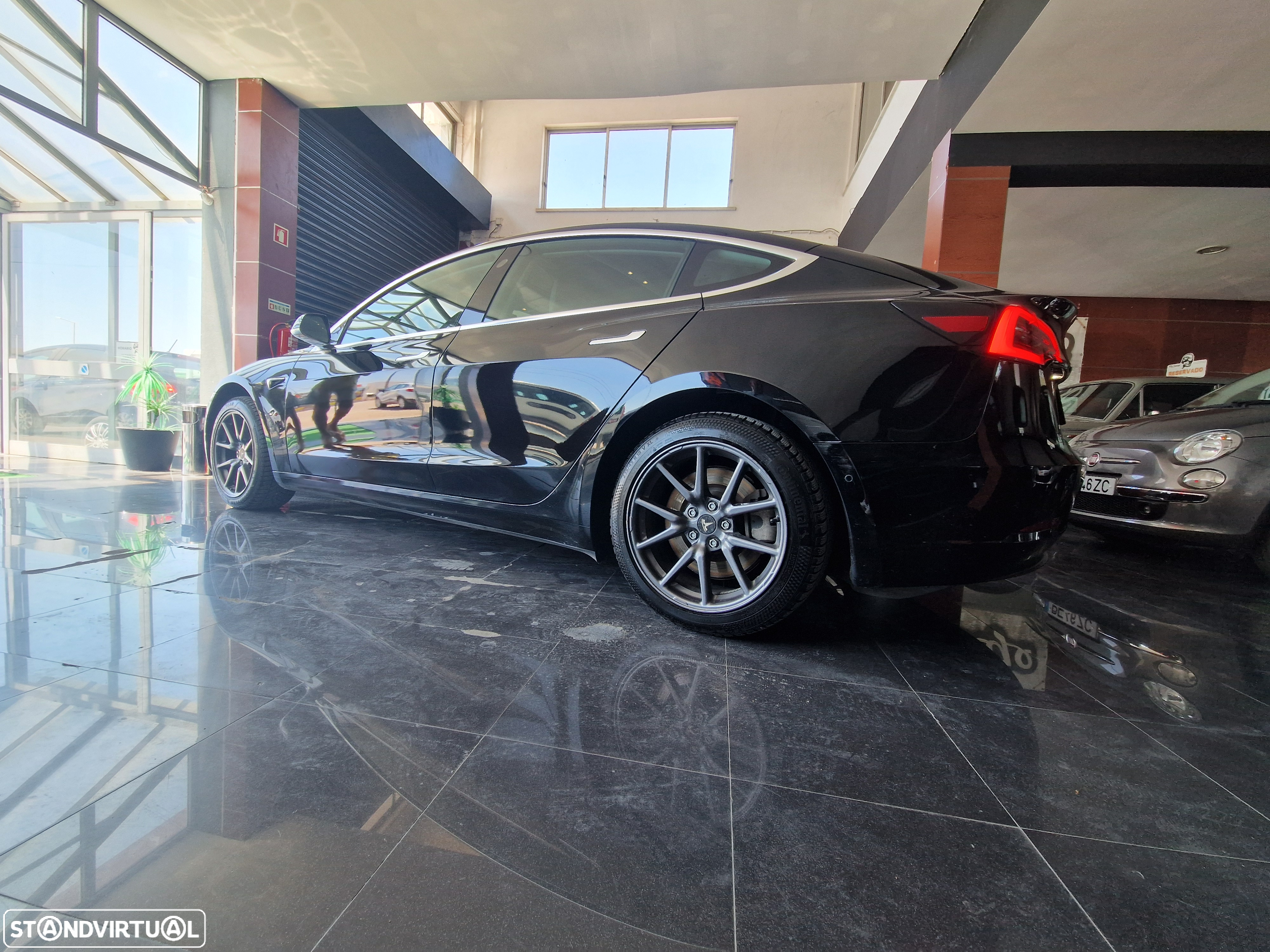 Tesla Model 3 Standard Range Plus RWD - 4